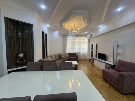 3 otaqlı yeni tikili - Bayıl q. - 135 m²