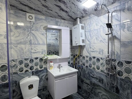 1 otaqlı köhnə tikili - Neftçilər m. - 40 m²