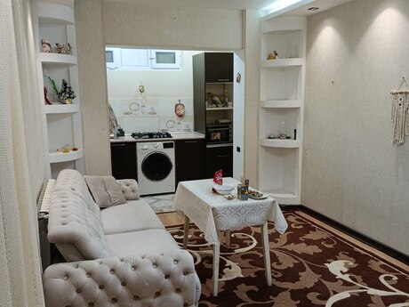 2 otaqlı köhnə tikili - Həzi Aslanov m. - 48 m²