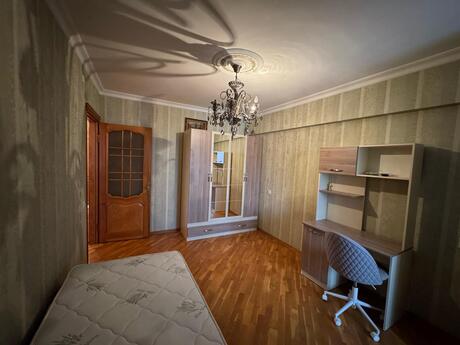 3 otaqlı köhnə tikili - Gənclik m. - 100 m²