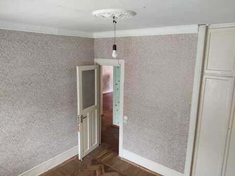 3 otaqlı köhnə tikili - Gəncə - 68 m²