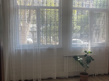 Obyekt - Elmlər Akademiyası m. - 70 m²
