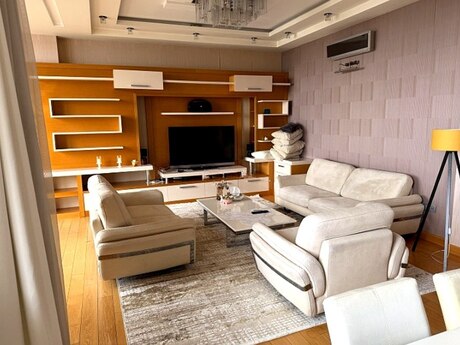 4 otaqlı yeni tikili - Sahil m. - 175 m²