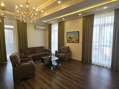 3 otaqlı yeni tikili - Nəsimi r. - 135 m²