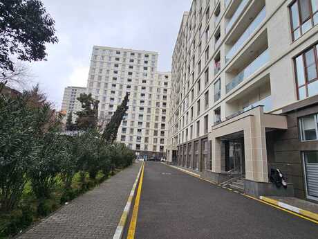 2 otaqlı yeni tikili - İnşaatçılar m. - 77 m²