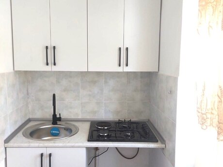 2 otaqlı köhnə tikili - Qaraçuxur q. - 37 m²