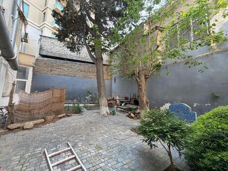 Obyekt - İçəri Şəhər m. - 440 m²
