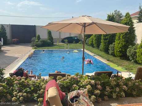 4 otaqlı həyət evi/bağ evi - Mərdəkan q. - 355 m²