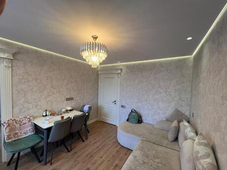 3 otaqlı köhnə tikili - Nizami m. - 75 m²