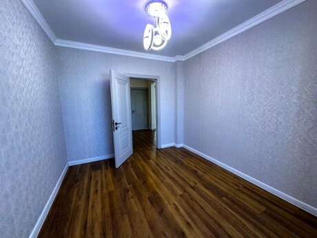 3 otaqlı köhnə tikili - Xətai r. - 80 m²