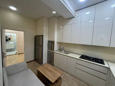 2 otaqlı yeni tikili - Azadlıq Prospekti m. - 92 m²