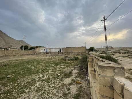 4 otaqlı həyət evi/bağ evi - Lökbatan q. - 99 m²