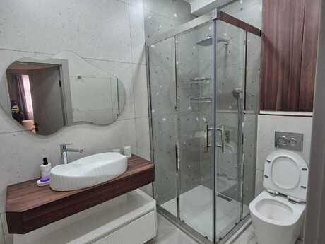 3 otaqlı yeni tikili - 28 May m. - 90 m²