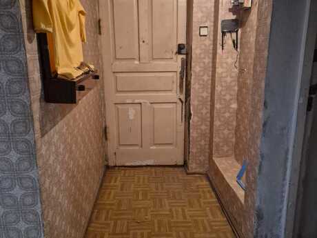 3 otaqlı köhnə tikili - Elmlər Akademiyası m. - 70 m²