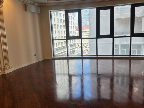 3 otaqlı yeni tikili - Şah İsmayıl Xətai m. - 210 m²