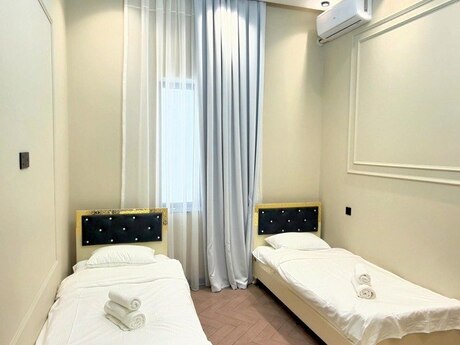 4 otaqlı həyət evi/bağ evi - Mərdəkan q. - 175 m²