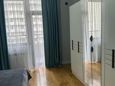 3 otaqlı yeni tikili - Şah İsmayıl Xətai m. - 95 m²
