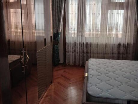 3 otaqlı köhnə tikili - Xalqlar Dostluğu m. - 70 m²