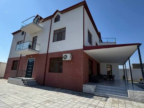 6 otaqlı həyət evi/bağ evi - Buzovna q. - 620 m²