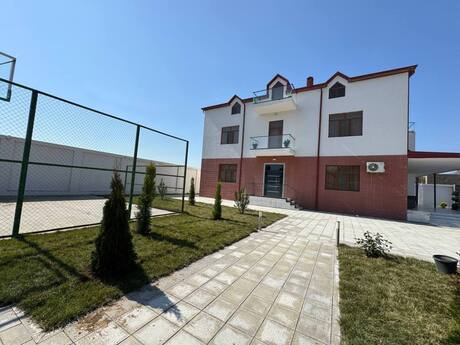 6 otaqlı həyət evi/bağ evi - Buzovna q. - 620 m²