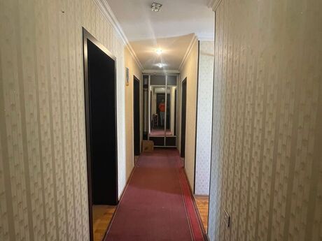 3 otaqlı köhnə tikili - Elmlər Akademiyası m. - 70 m²