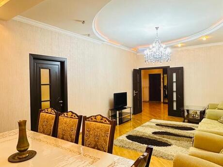 2 otaqlı yeni tikili - Nəsimi r. - 72 m²