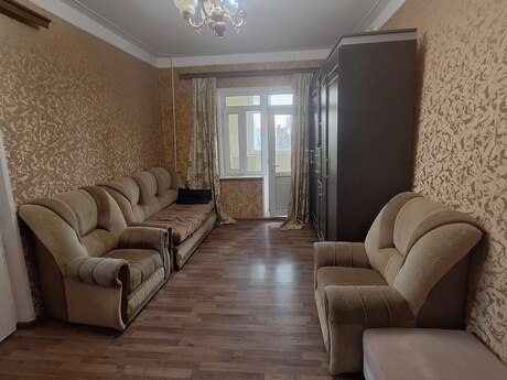 2 otaqlı köhnə tikili - 7-ci mikrorayon q. - 45 m²