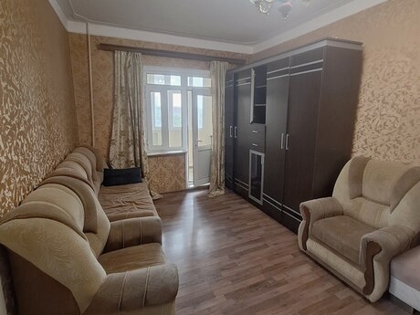 2 otaqlı köhnə tikili - 7-ci mikrorayon q. - 45 m²
