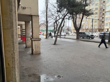 Obyekt - İnşaatçılar m. - 65 m²