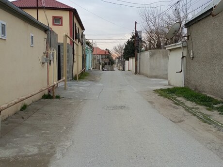 8 otaqlı həyət evi/bağ evi - Novxanı q. - 182 m²