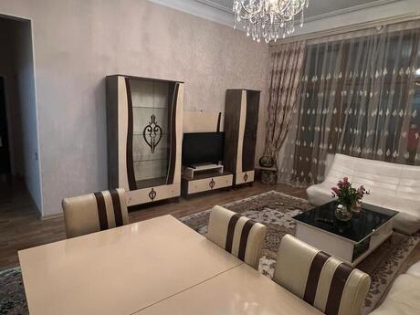 Elan №6129234 - Bakı, Sahil m., 3 otaqlı, 110 m², 3/4 mərtəbə