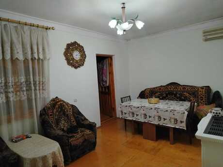 2 otaqlı həyət evi/bağ evi - Bülbülə q. - 104 m²