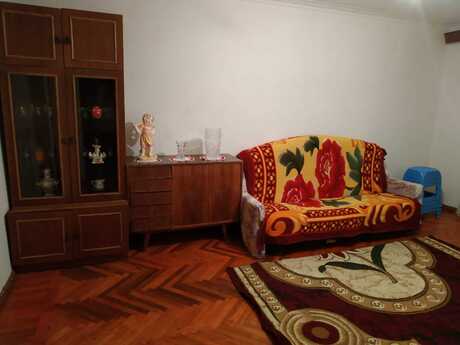 2 otaqlı köhnə tikili - İnşaatçılar m. - 50 m²