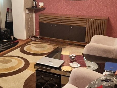 3 otaqlı köhnə tikili - Azadlıq Prospekti m. - 60 m²