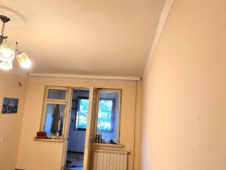 1 otaqlı köhnə tikili - Neftçilər m. - 42 m²