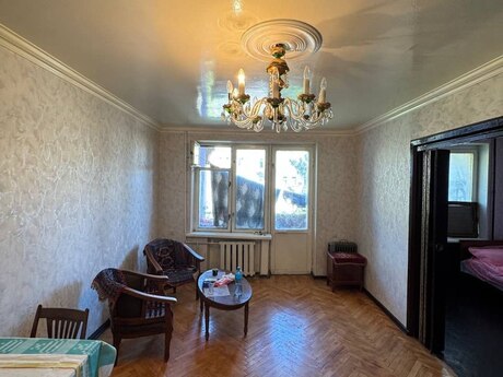 3 otaqlı köhnə tikili - Nizami m. - 75 m²