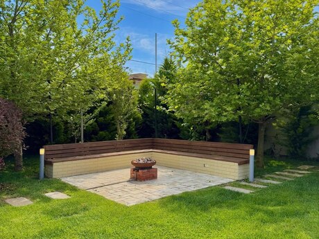 5 otaqlı həyət evi/bağ evi - Mərdəkan q. - 400 m²