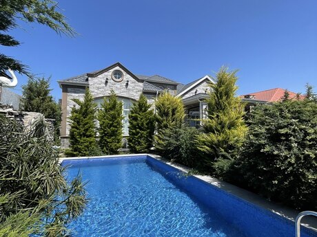 4 otaqlı həyət evi/bağ evi - Mərdəkan q. - 300 m²