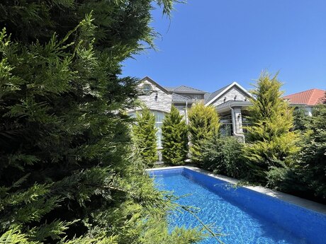 4 otaqlı həyət evi/bağ evi - Mərdəkan q. - 300 m²