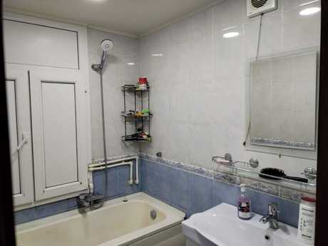 3 otaqlı köhnə tikili - Elmlər Akademiyası m. - 81 m²