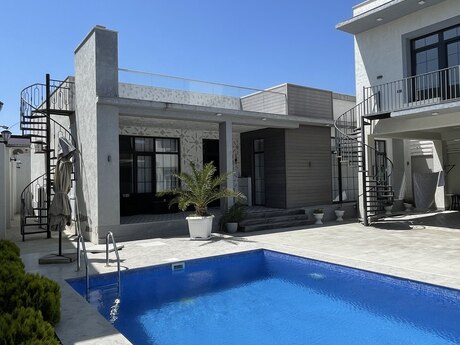 5 otaqlı həyət evi/bağ evi - Mərdəkan q. - 350 m²