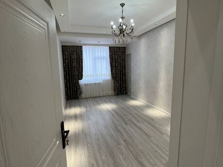 Elan №6129341 - Bakı, İnşaatçılar m., 2 otaqlı, 65 m², 10/20 mərtəbə
