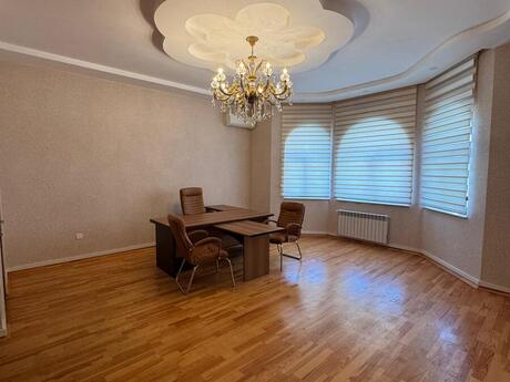 Obyekt - 8 Noyabr m. - 1200 m²