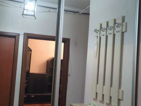 3 otaqlı köhnə tikili - 9-cu mikrorayon q. - 65 m²