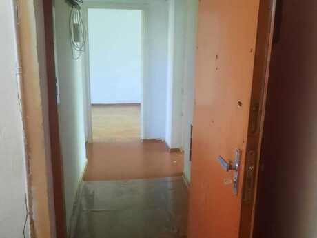 3 otaqlı köhnə tikili - Neftçilər m. - 70 m²