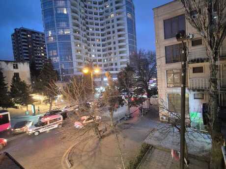 1 otaqlı köhnə tikili - Elmlər Akademiyası m. - 30 m²