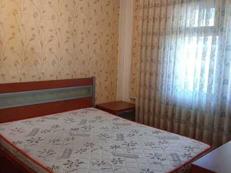 4 otaqlı köhnə tikili - İnşaatçılar m. - 120 m²