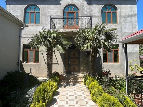 6 otaqlı həyət evi/bağ evi - Mehdiabad q. - 200 m²
