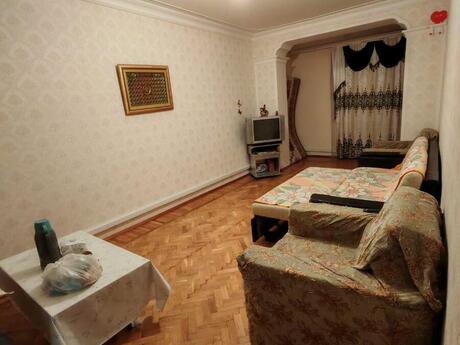 3 otaqlı köhnə tikili - Xırdalan - 85 m²