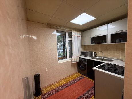 2 otaqlı köhnə tikili - İnşaatçılar m. - 60 m²